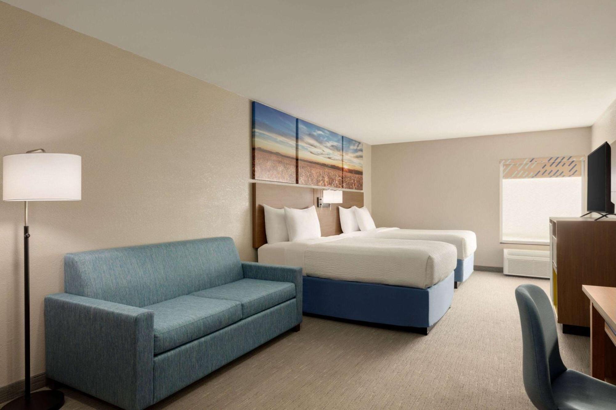 Days Inn By Wyndham Hillsboro Extérieur photo